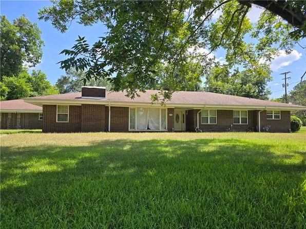 200 Pecan Dr, Winnfield, LA 71483