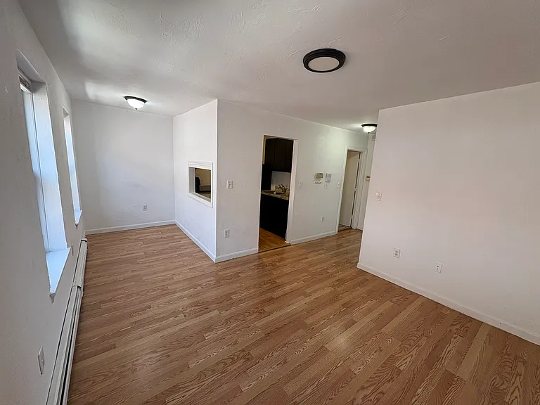 7 Pembroke St #3A — Photo 4