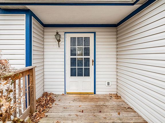 4th image of 2349 Brookbank Dr