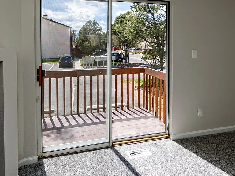 4571 Lamplighter Cir — Photo 18