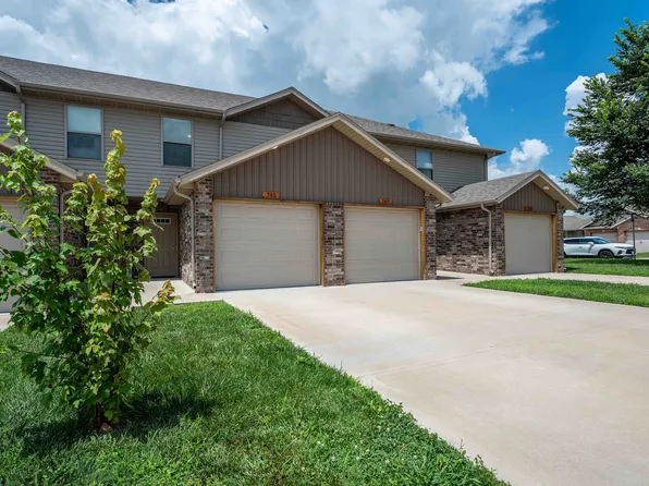 Oakwood Heights Townhomes