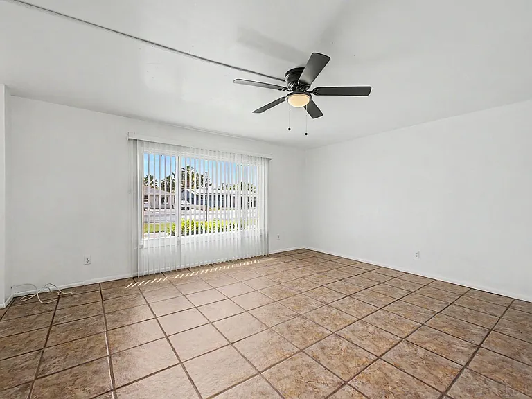 4522 N 15th Ave — Photo 5