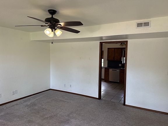2nd image of 514 Lisa Ln