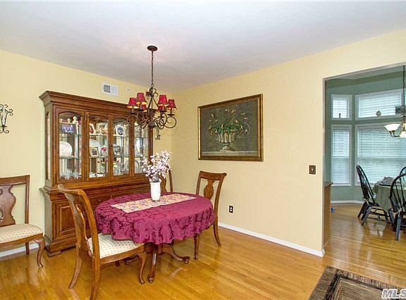 4th image of 220 Kettles Ln