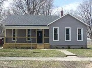 1210 N Oak St, Bloomington, IL 61701