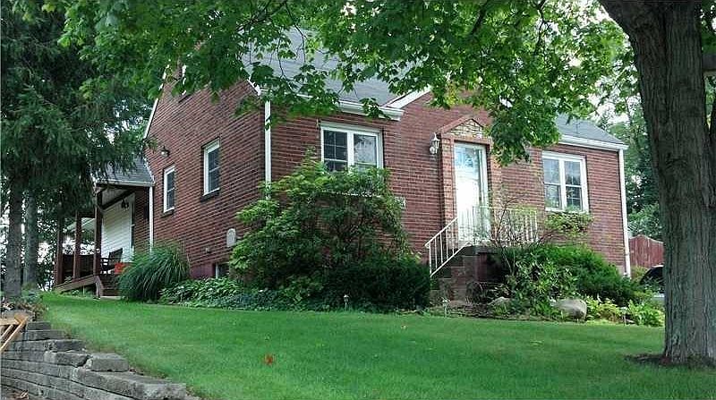 1st image of 3265 Thornwood Dr