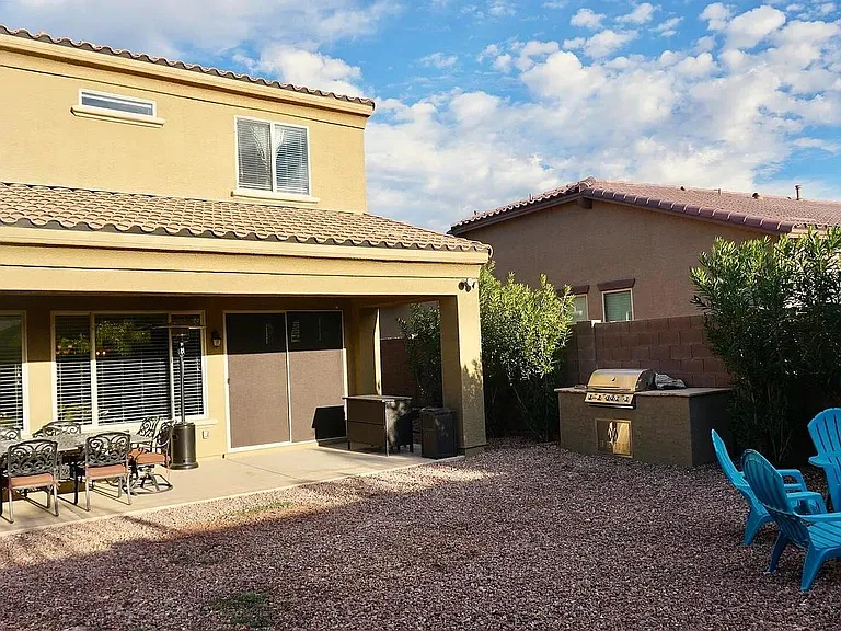 2267 E Tomahawk Dr — Photo 32
