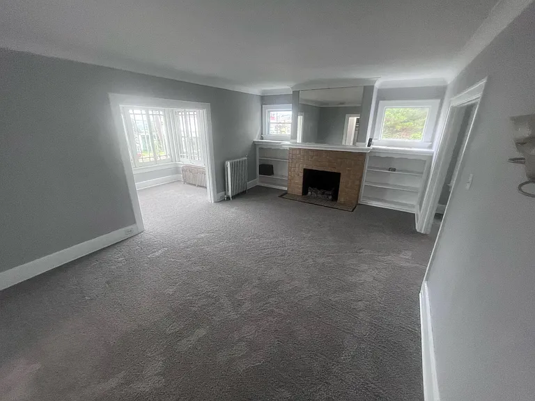 1213 Vine St — Photo 6
