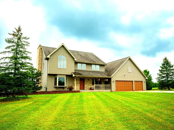 5062 Meadowview Ln, Oconto Falls, WI 54154