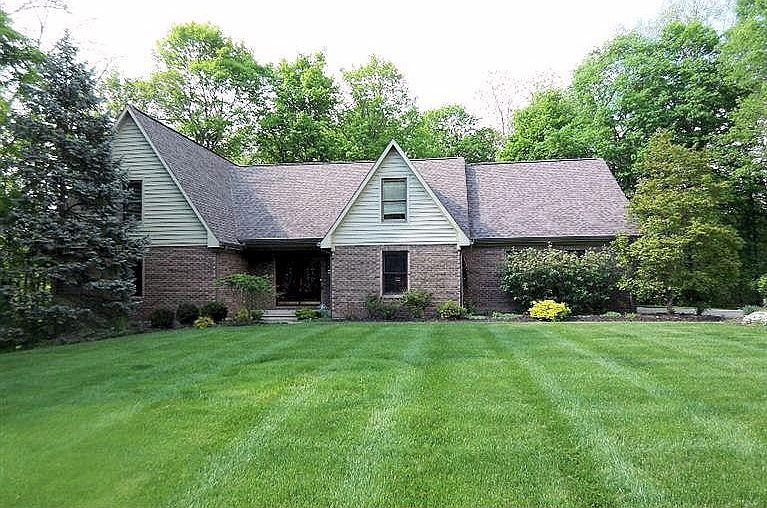 1st image of 5744 Squirrelsnest Ln