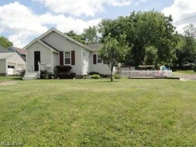 2081 12th St SW, Akron, OH, 44314