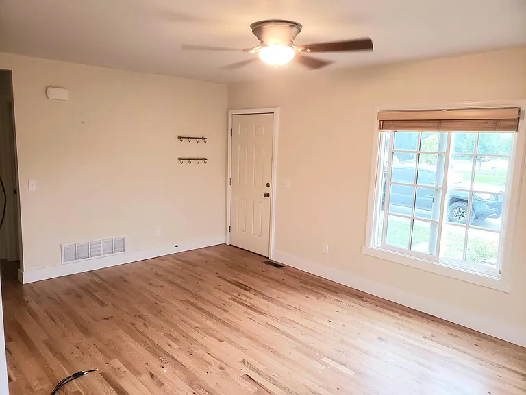 2414 Eaton St #TOP — Photo 2