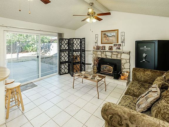 5th image of 3332 Hogarth Dr