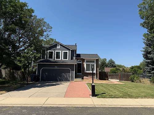 711 Cameron Ln Photo 1