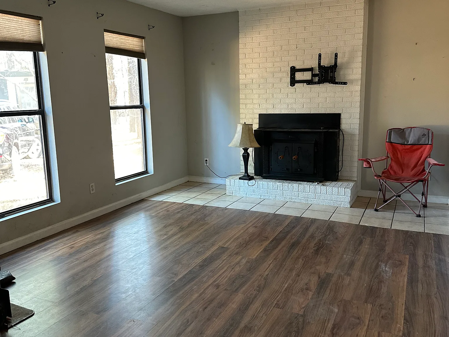 3 bed, 1.5 bath, 1072 sqft, $1,850 — Photo 3