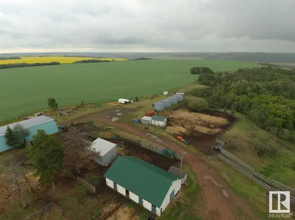 14123 Township Road 404, Flagstaff County, AB T0B 1R0