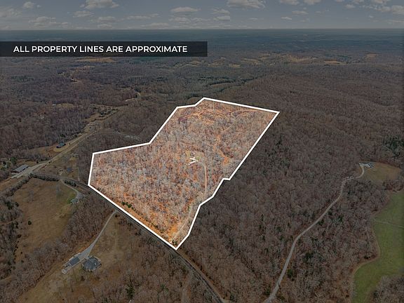 3rd image of 5425 Thorn Hollow Rd