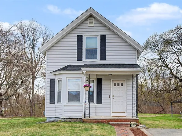 16 Marjorie St, Methuen, MA 01844