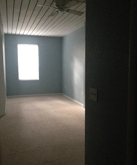 2402 W Azeele St #413 — Photo 5