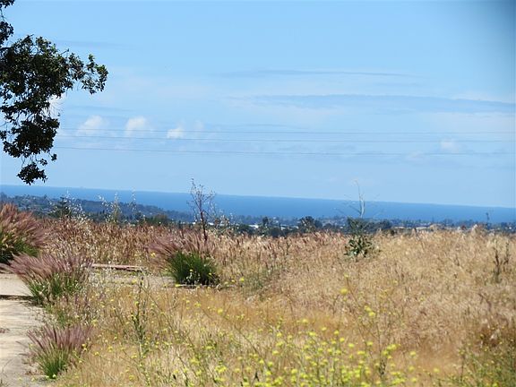 4th image of 367 Mar Vista Dr