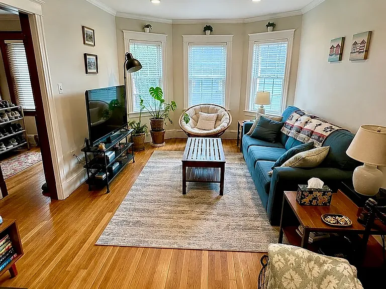 213 N St #1 — Photo 2