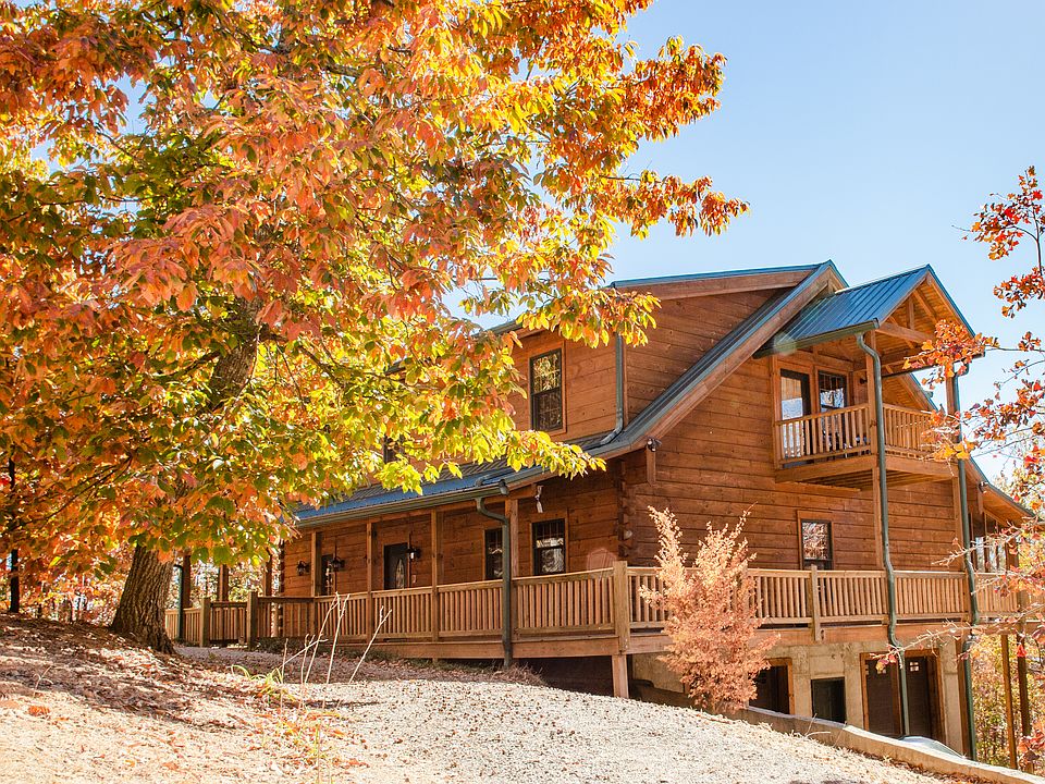 2nd image of 114 Scenic Peak Rd