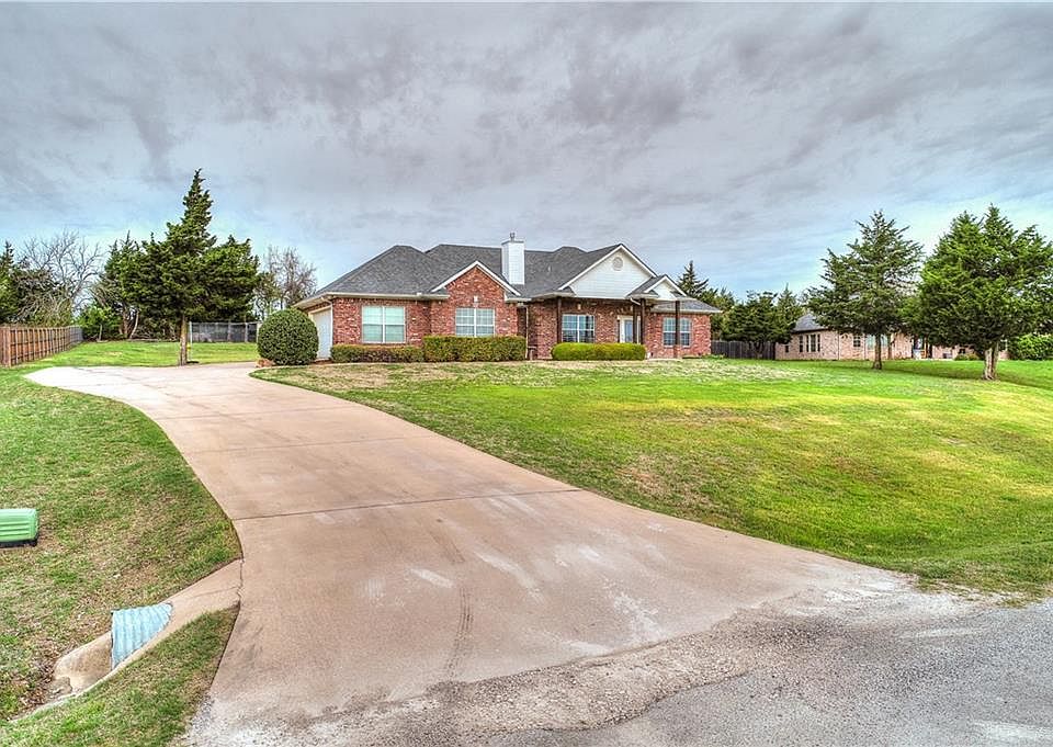 1st image of 3718 Heatherwood Ln