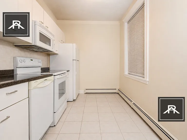 38 Ransom Rd #4 — Photo 1