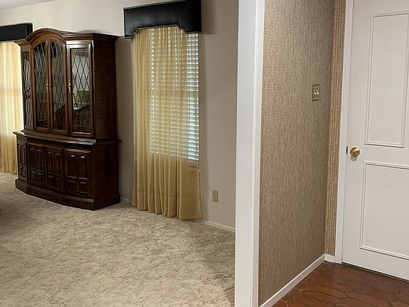 2nd image of 43 Clare Dr