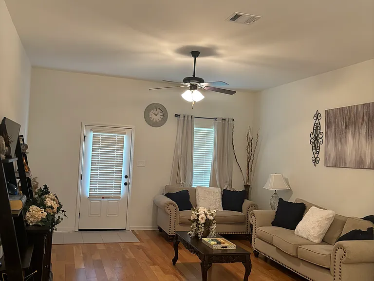 1023 Deer Pass Dr — Photo 4