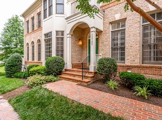 12735 Lady Somerset Ln, Fairfax, VA 22033