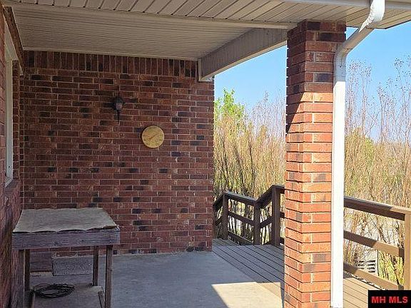 5th image of 2 High Ridge Cir