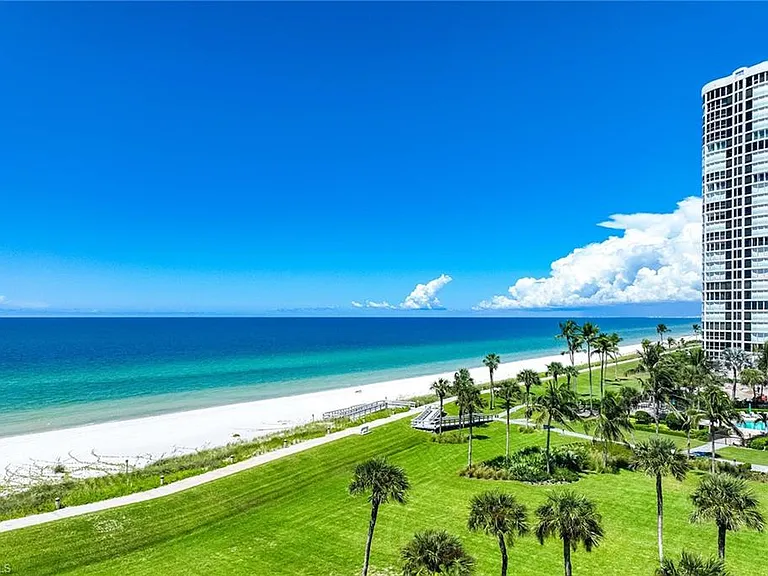 4401 Gulf Shore Blvd N #C-804 — Photo 3