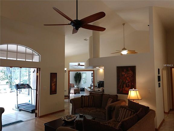 4th image of 1063 Beacon Dr