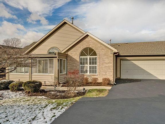 2nd image of 5597 Villa Gates Dr