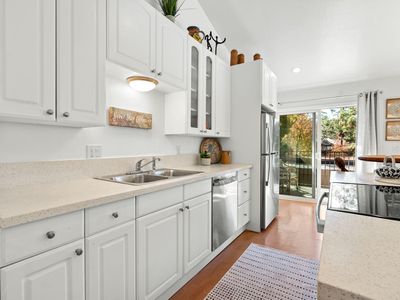 990 Miramonte Dr APT 6, Santa Barbara, CA, 93109