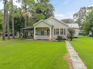 1716 Flory St, Jeanerette, LA 70544