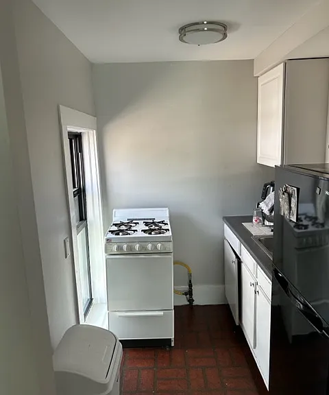 200 Brackett St #5 — Photo 7