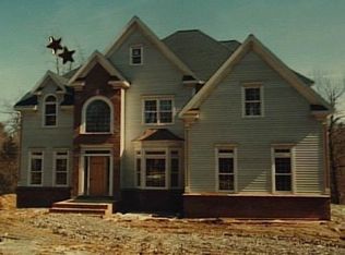 3141 N St, Fairfield, CT 04937