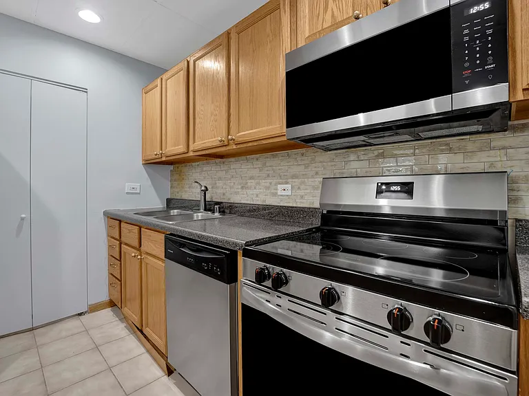 431 S Dearborn St #309 — Photo 10