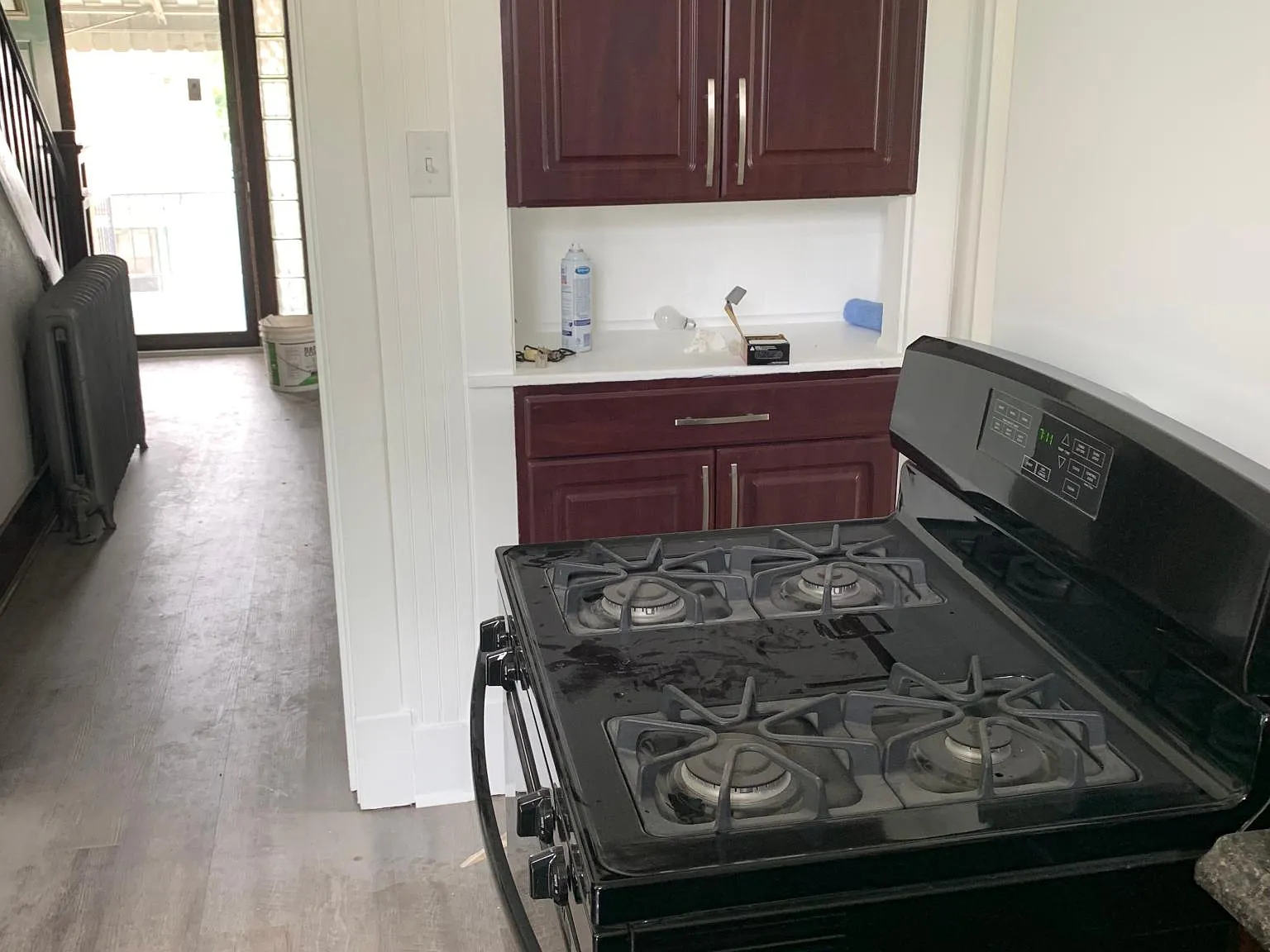 3 bed, 1.5 bath, 2500 sqft, $1,500 — Photo 3