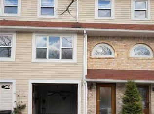 49 Caswell Ln, Staten Island, NY