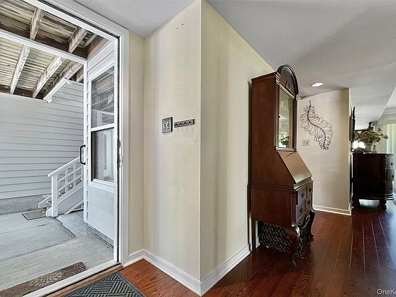 5th image of 407 Arlin Road #407