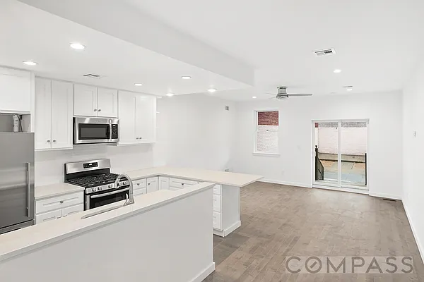 Rented by Compass | media 30
