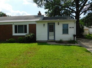 1634 N Prairie Ave, Crest Hill, IL 60403