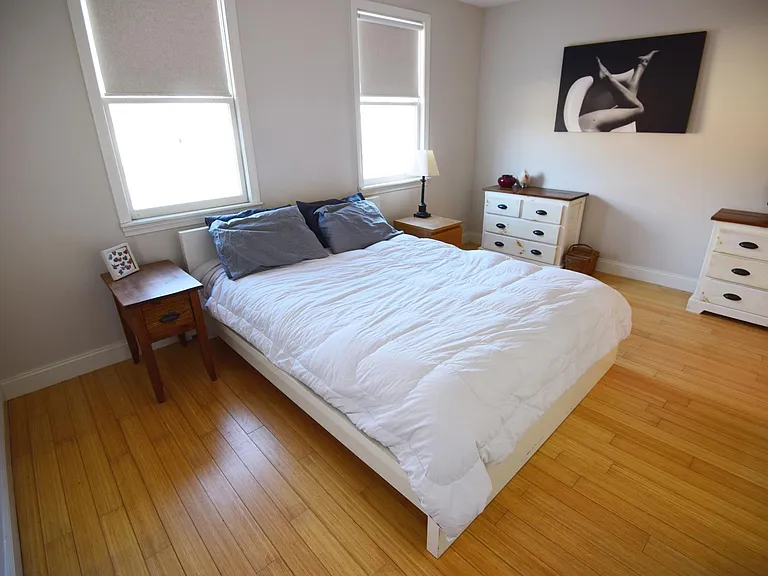 52 Maple St — Photo 15
