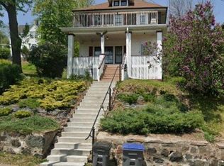 421 W 5th St #1, Duluth, MN 55806