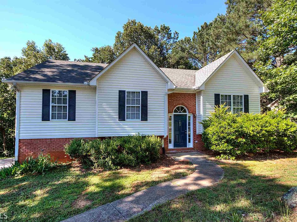 1st image of 102 Broadlands Dr