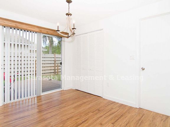 4th image of 1776 Mova St
