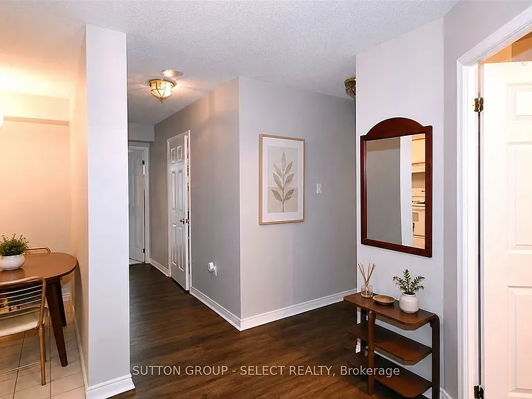 695 Richmond St #1306 — Photo 4